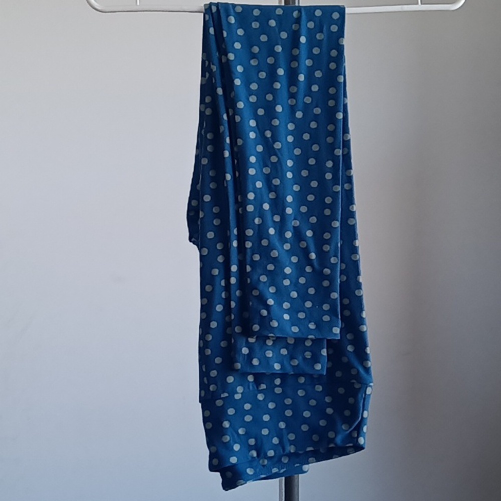 LuLu Roe Leggings :)
